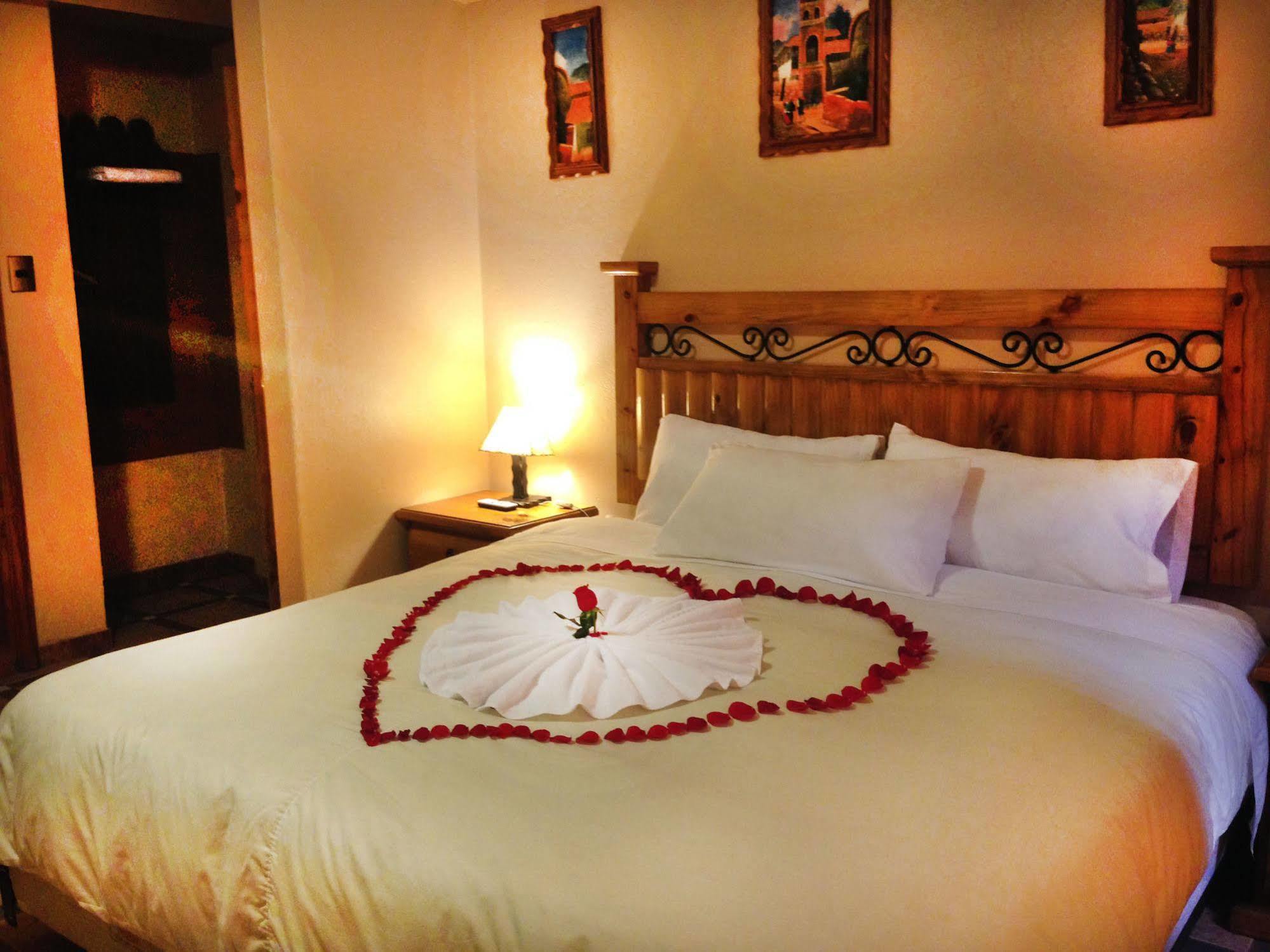 Ausangate Hotel Machupicchu Bagian luar foto